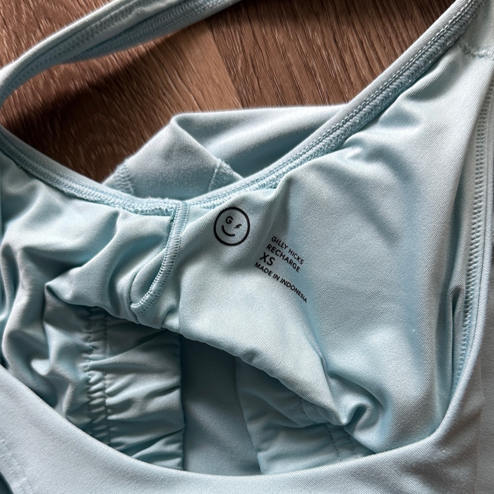 Pink‎ and Blue Crop Tops Size XS Athletic Workout - Picture 3 of 4